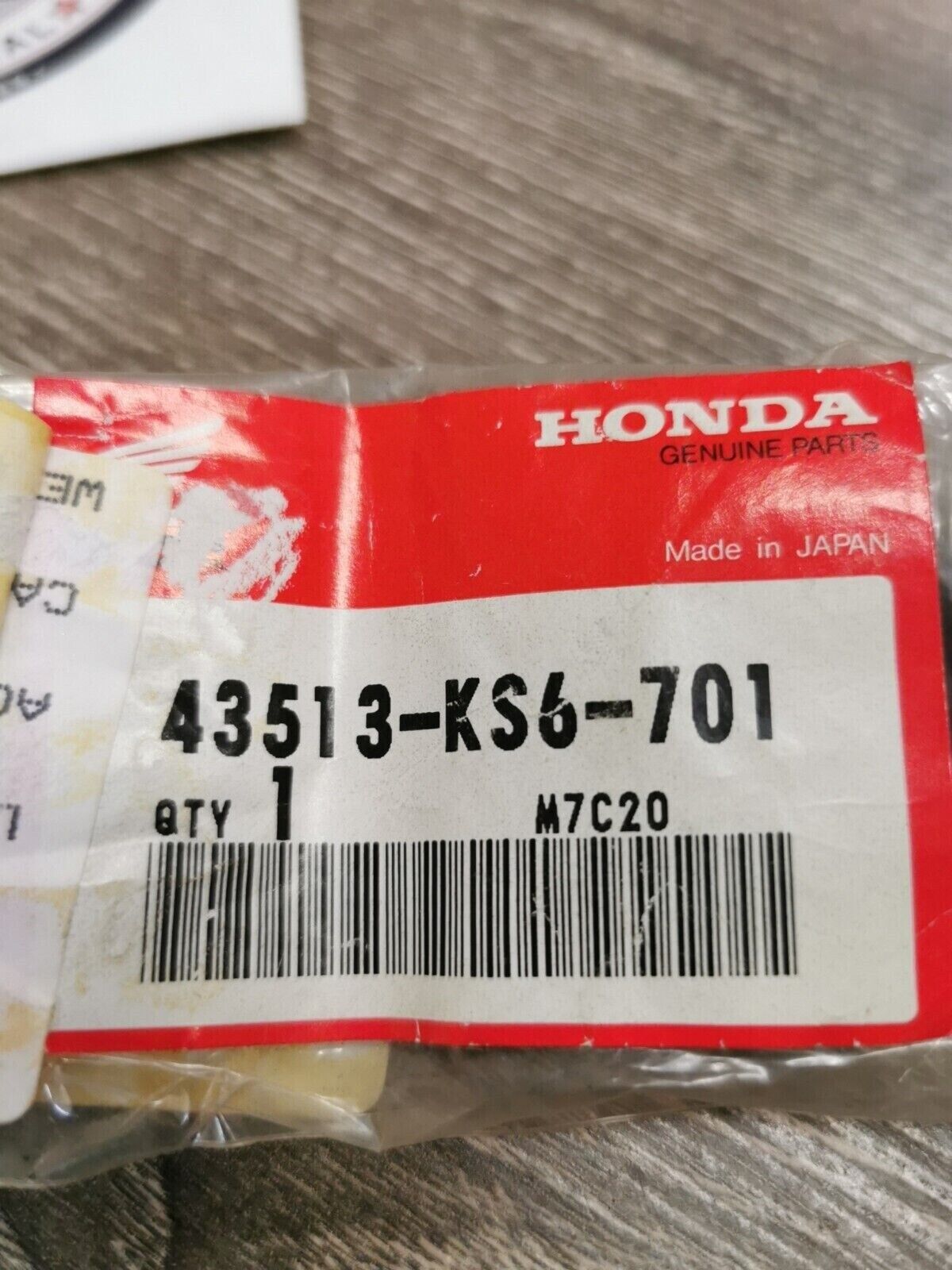 NOS HONDA MASTER CYLINDER CAP 43513-KS6-701  H50