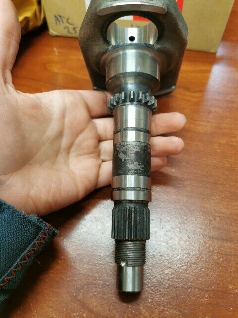 NOS Honda ATC250 TRX250 RIGHT CRANKSHAFT 13311-HA0-300 SUB 13311-HA0-310 H86