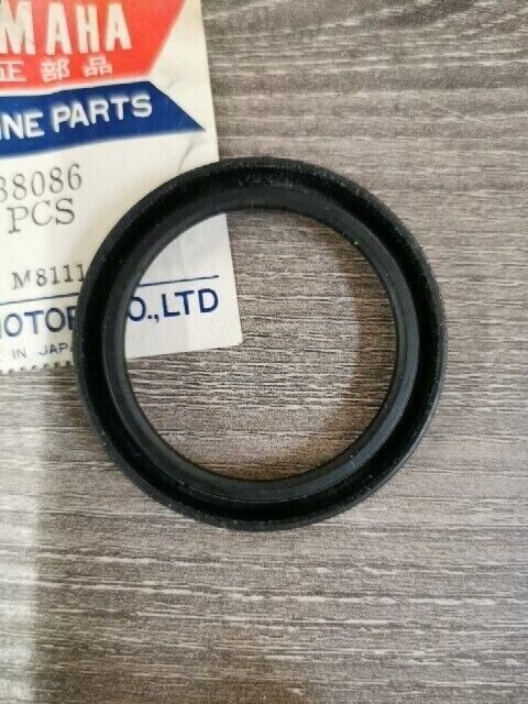 NOS YAMAHA XJ1100S 1982 XS1100 1978 - 1981 OIL SEAL 93101-38086-00 Y148
