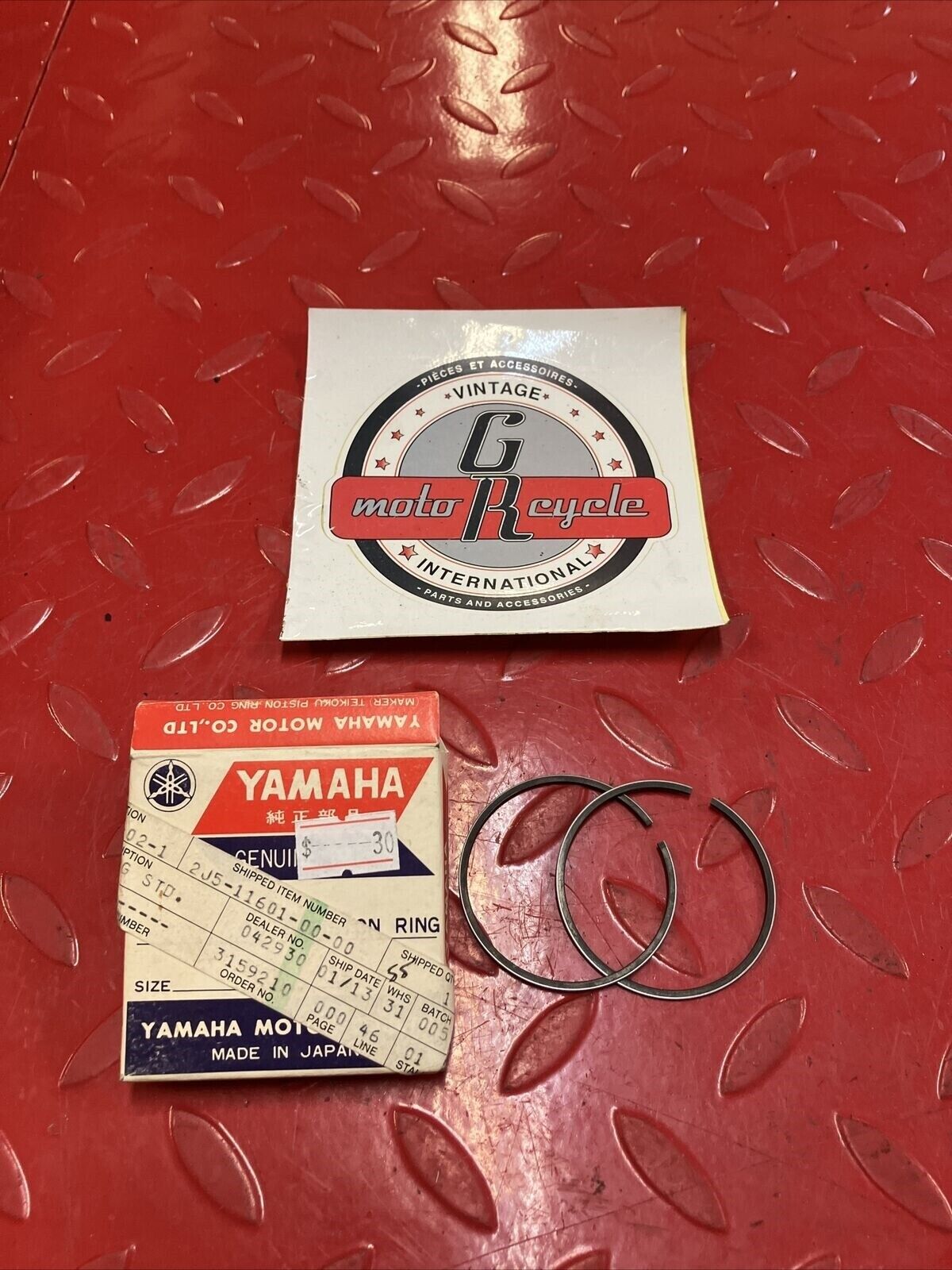 Nos Yamaha YZ80 1976 - 1980 Piston ring set STD 2j5-11601-00 5T8-11601-00-00 Y34