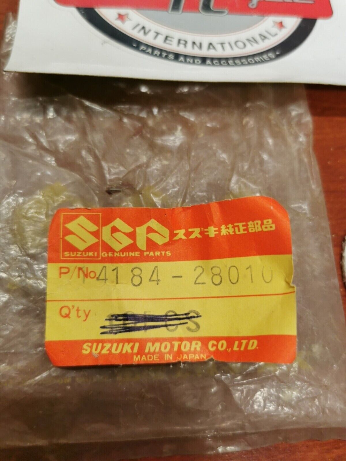 NOS Suzuki RM100 RM125 EXHAUST PIPE CUSHION 14184-28010 SUB. 14184-28011 S18