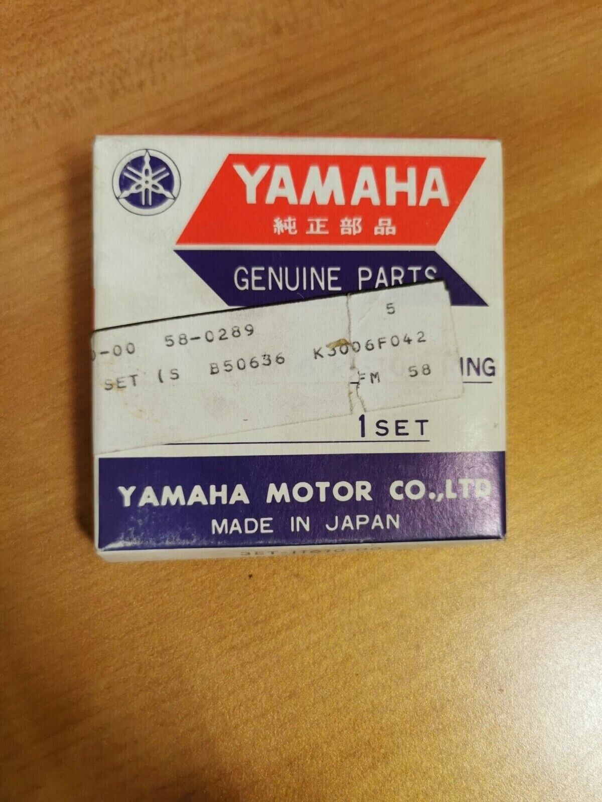 NOS YAMAHA DT200 1988   PISTON RING  SET 3ET-11610-00 Y48