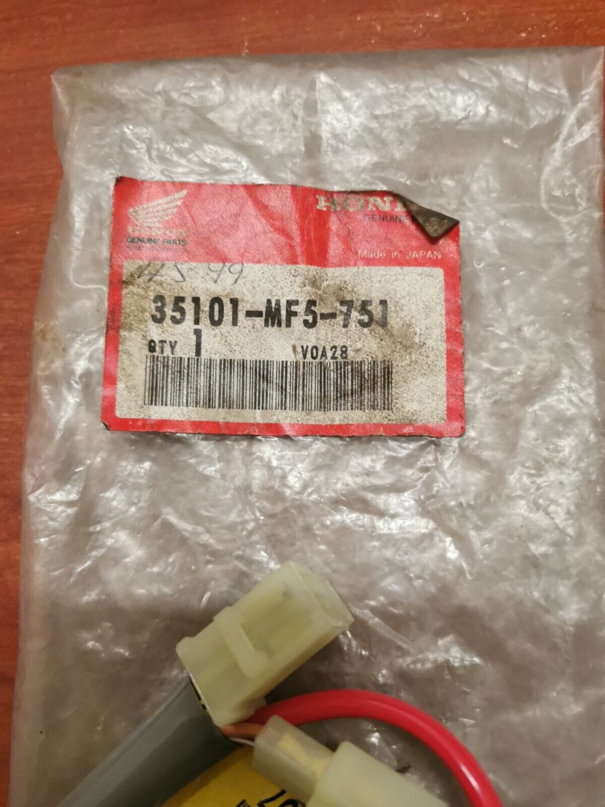 NOS Honda 1985 VT500C CONTACT BASE 35101-MF5-751 H64