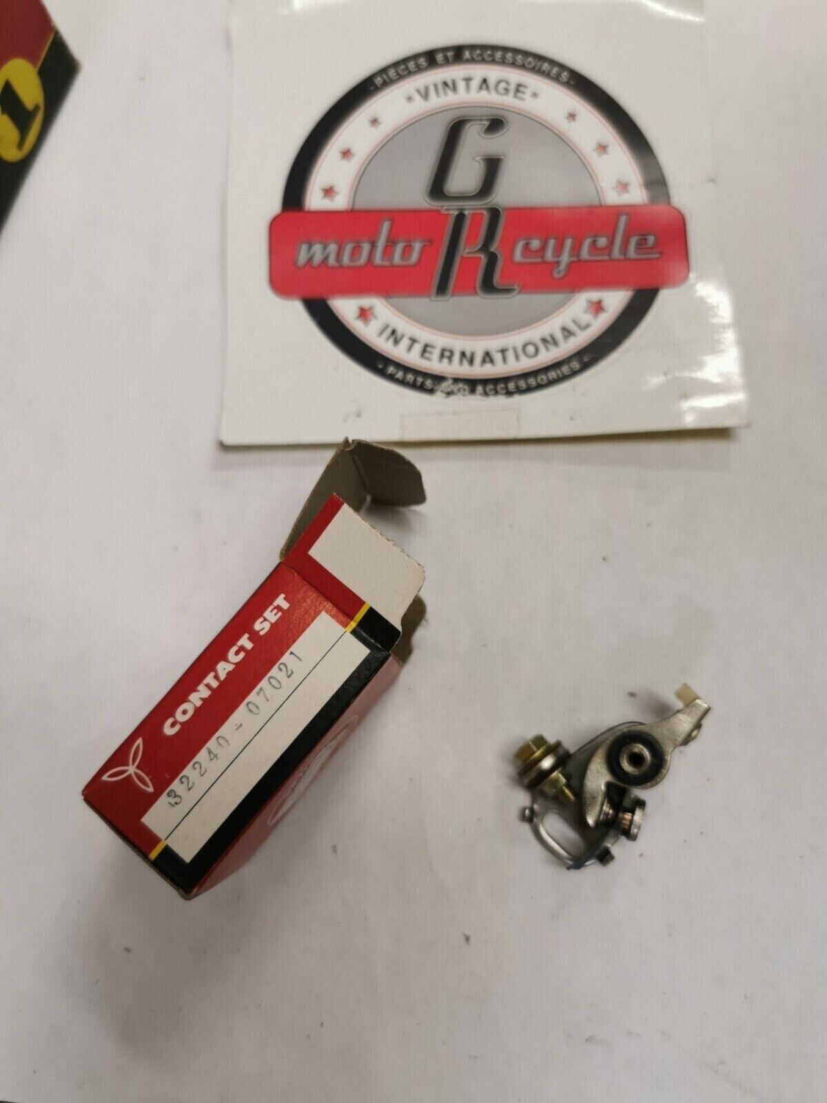 NOS DAIICHI SUZUKI B100 B120 TC120 CT120 IGNITION POINTS DP180 J39
