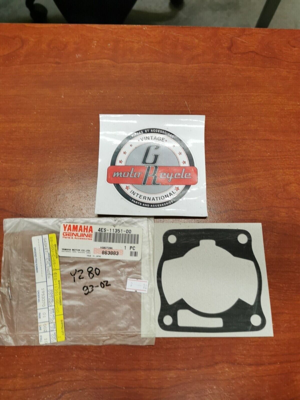 NOS Yamaha YZ85 YZ80 CYLINDER GASKET 4ES-11351-00-00 Y95