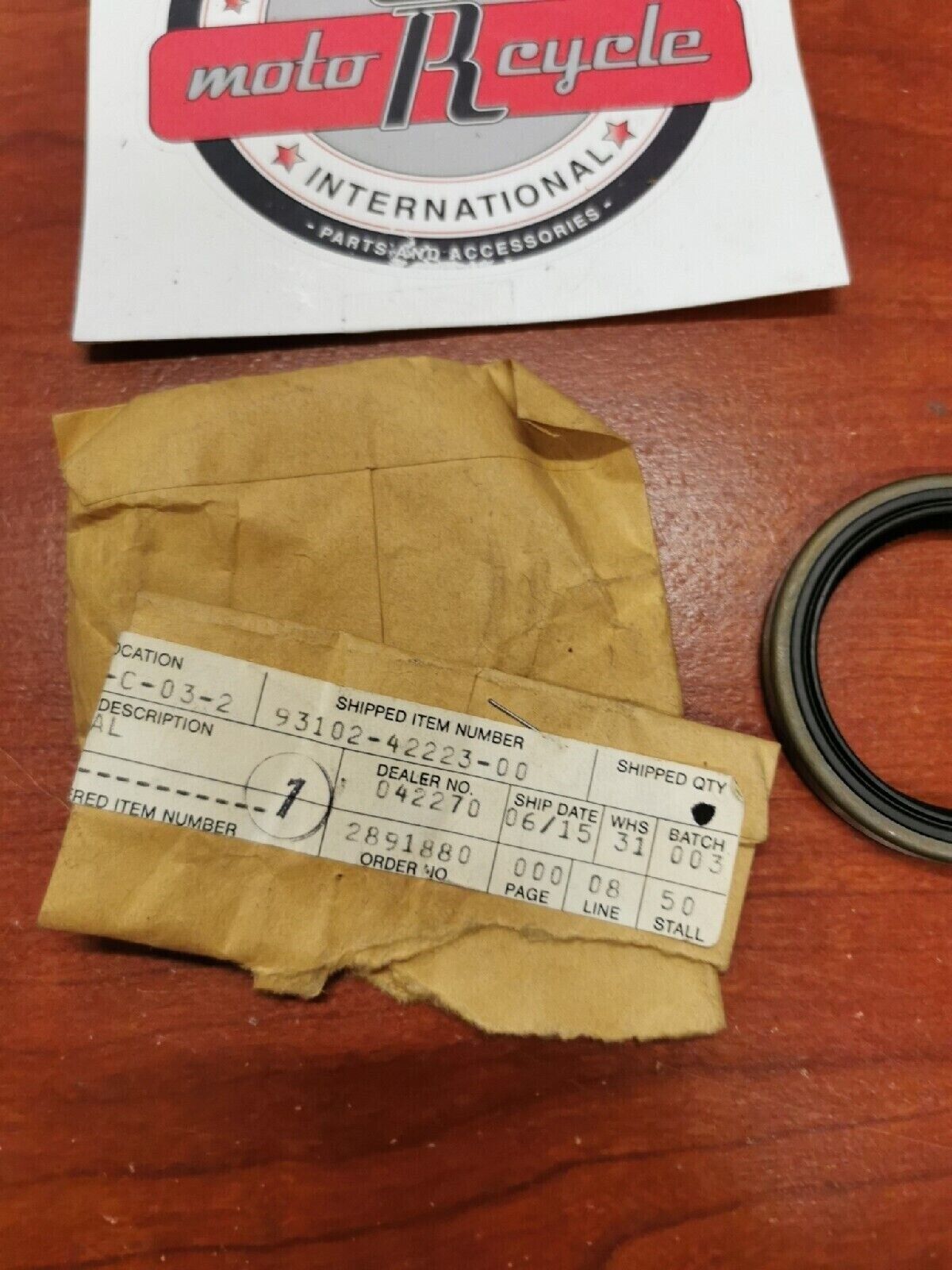 NOS Yamaha 1980 - 1982 YT125H J G OIL SEAL 93102-42223-00 Y68