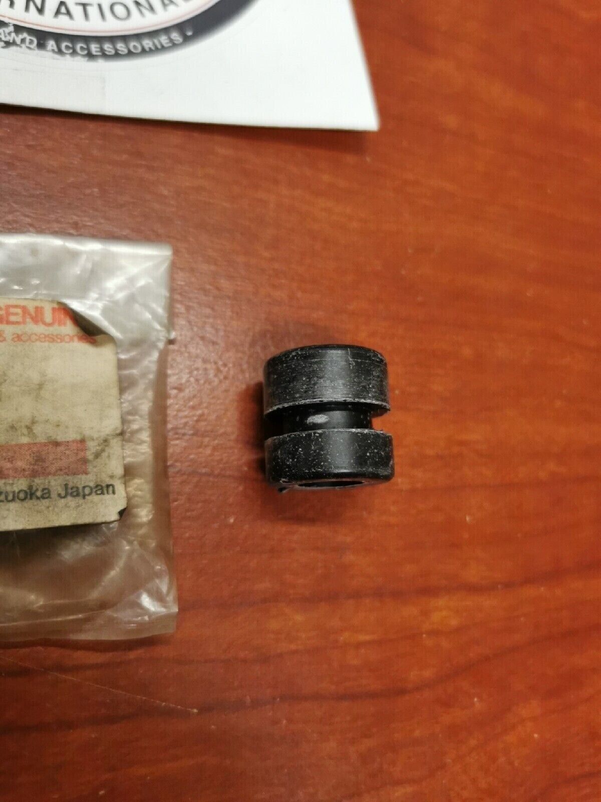 NOS Yamaha GROMMET 90480-14412-00 Y70