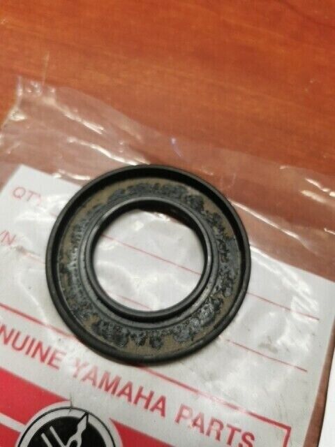 NOS Yamaha RD250 RD350 TZ250 TZ350 OIL SEAL (35X62X6) 93102-35054-00 Y136