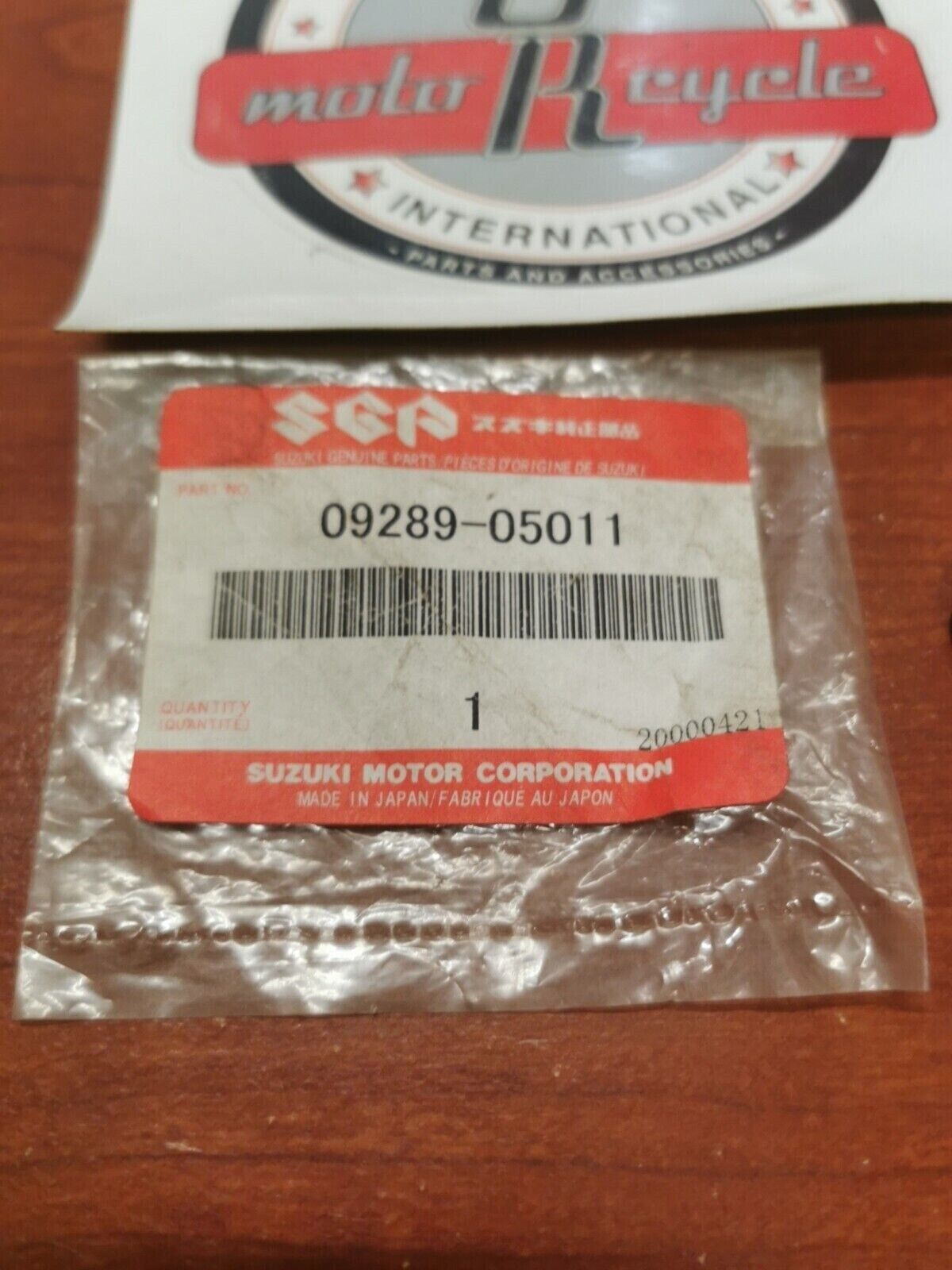 NOS Suzuki OIL SEAL 09289-05011 S20