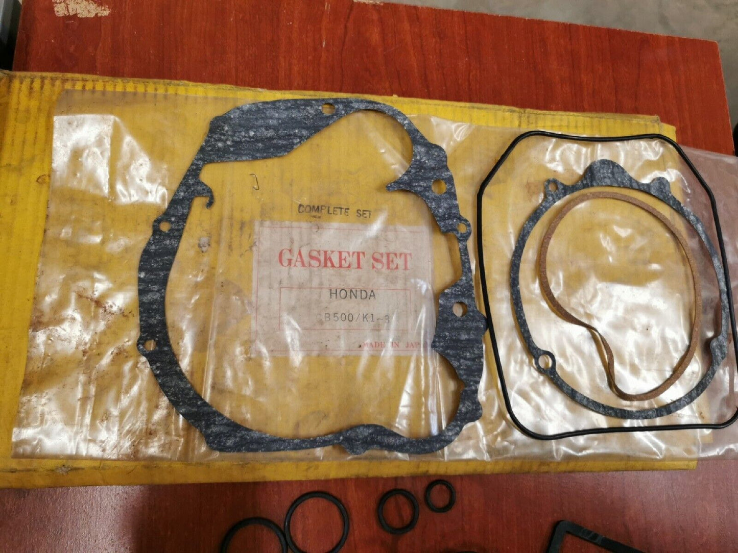 NOS Honda CB500 K1-K3 GASKET KIT INCOMPLETE H37