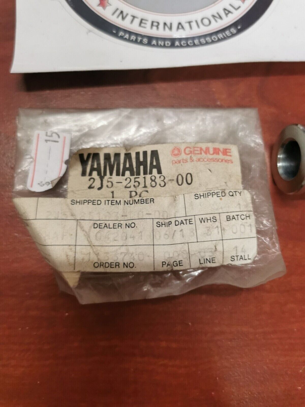 NOS Yamaha YZ80 TTR125 XT125 COLLAR 2J5-25183-00-00 SUB. 90387-126F8-00 Y71