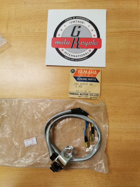 NOS YAMAHA JT2 1972 SWITCH  HANDLE  289-83975-00-00  Y37