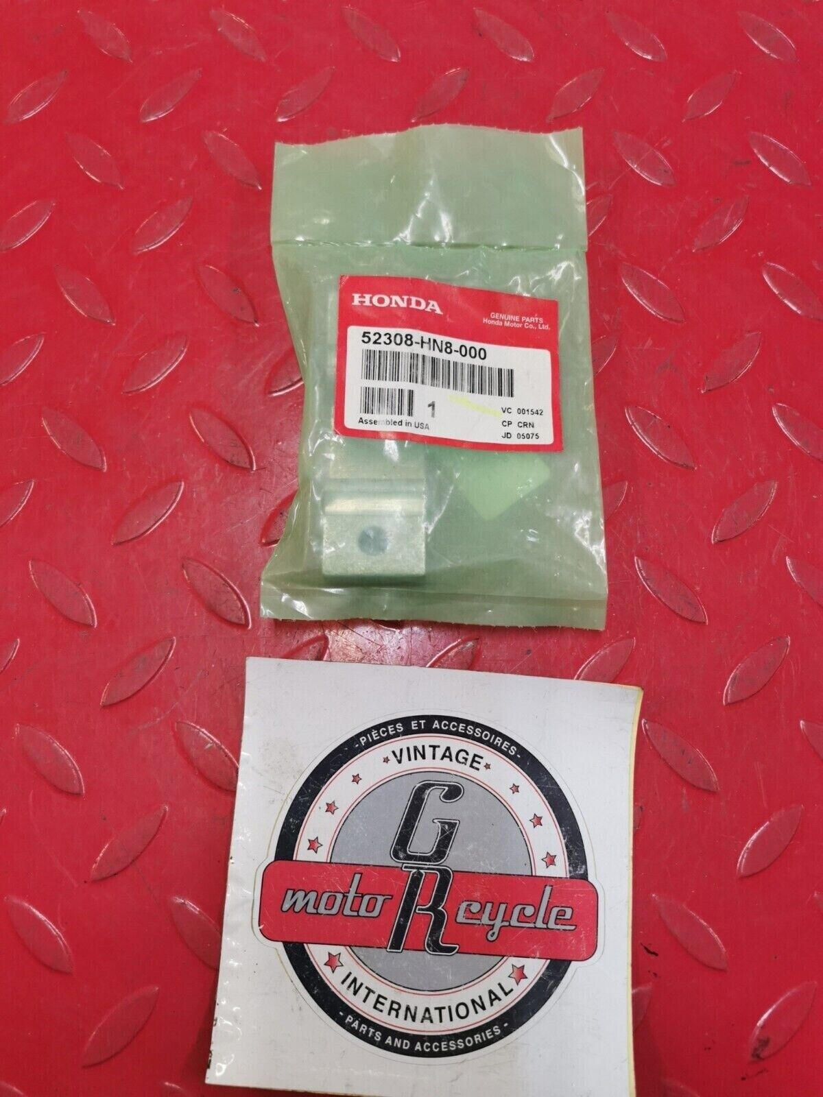 NOS Honda 2006 - 2012 2014 TRX680 2003 - 2005 TRX650 HOLDER 52308-HN8-000 H25