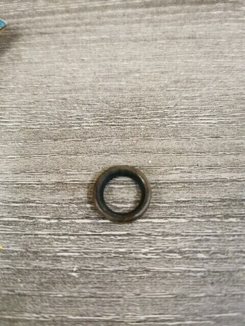 NOS YAMAHA SR500 1978 - 1981 TT50C SR500H RX10ML OIL SEAL  93104-11038-00 Y148