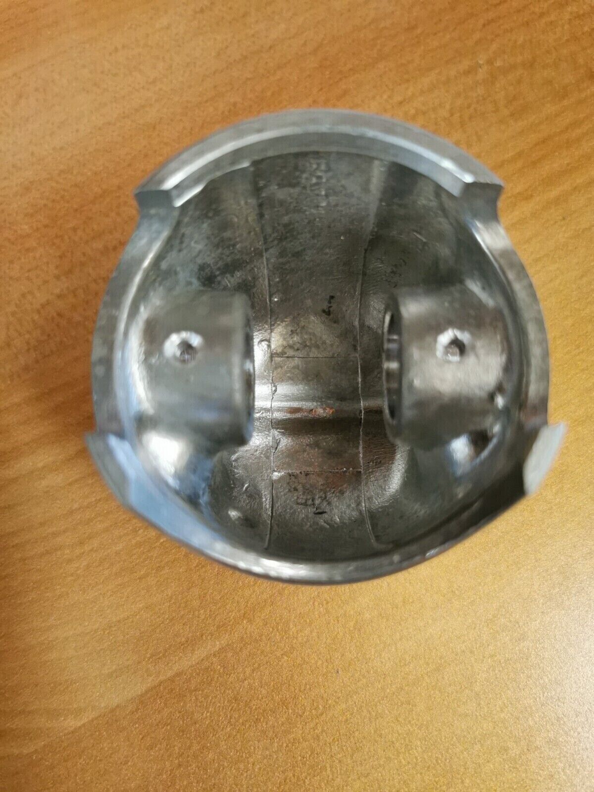 NOS YAMAHA YZ125 1974 - 1977   PISTON 3 O/S 0.75 SUPERCEDED  537-11637-02-00 Y46