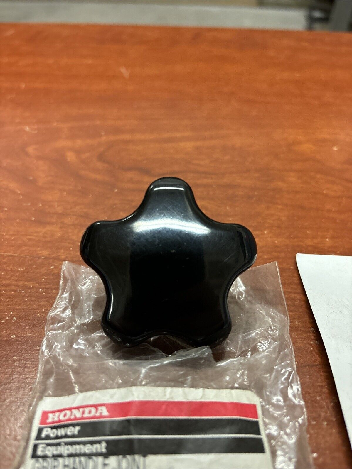 NOS Honda HRB215 HRB216 HRM215 HR215 HR216 HANDLE JOINT GRIP 53125-VA4-K10 H176