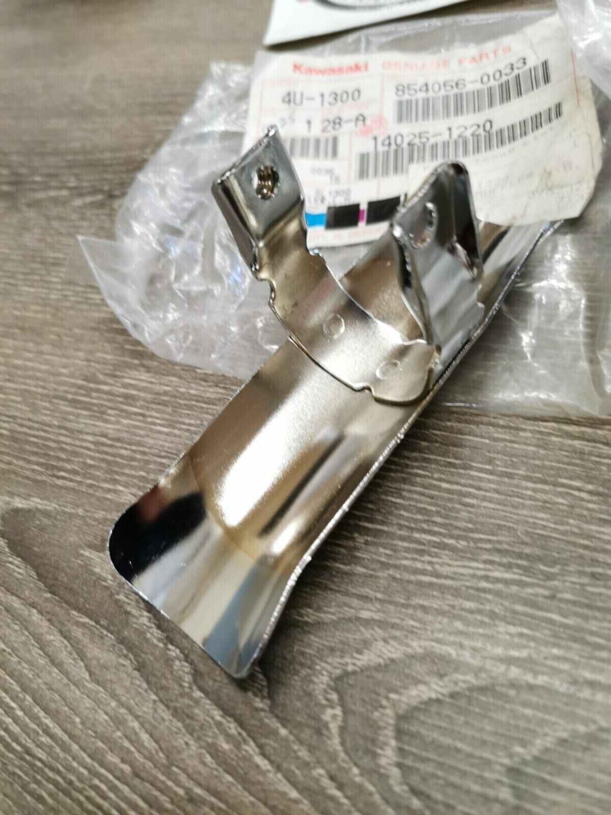 NOS KAWASAKI KZ440 1980 - 1983 COVER MUFFLER L H 14025-1220  K29