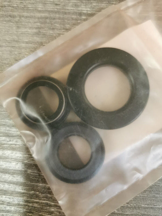 NOS HONDA CR250R CR450R 1993 - 2002 OIL SEAL SET 52436-KZ3-305 H46