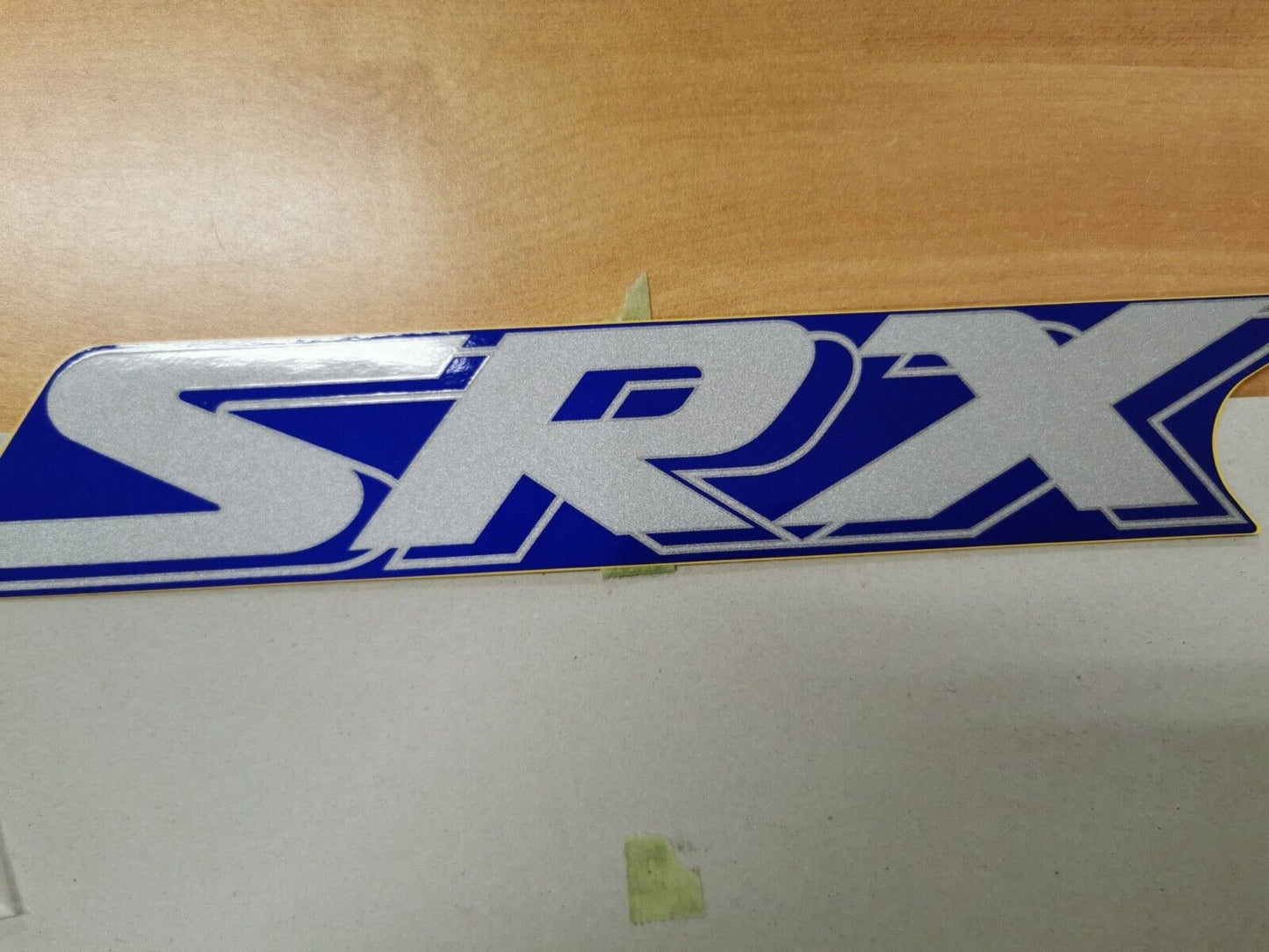 NOS YAMAHA SRX600 SRX700 1998  EMBLEM  8DF-77141-00-00 Y49