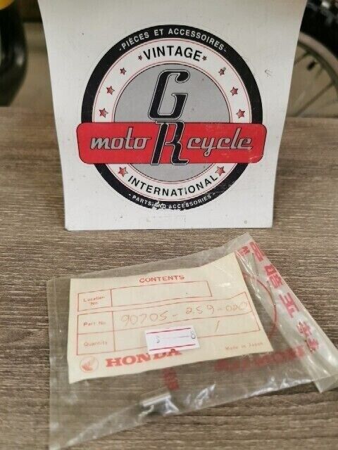 NOS HONDA C72 C77 1960 - 1964 PIN KNOCK 7X12  90705-259-020 H74