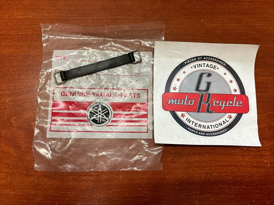 NOS Yamaha R5 RD250 RD350 HOLDER 278-14459-00-00 Y180