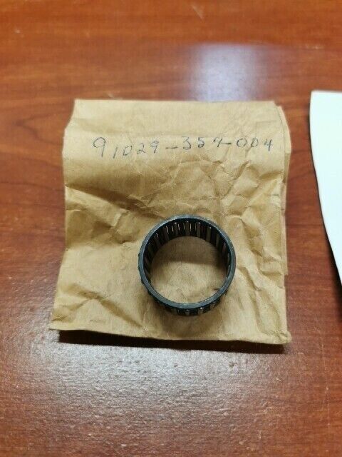 NOS Honda CB400F CR250M NEEDLE BEARING (25X29X17) 91029-357-004 H68