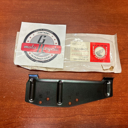 NOS Honda HOOK 81212-VA4-010 H154