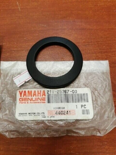 NOS Yamaha YFM200 YFM225 YTM200 YTM225 HUB DUST COVER 21V-25367-00-00 Y103