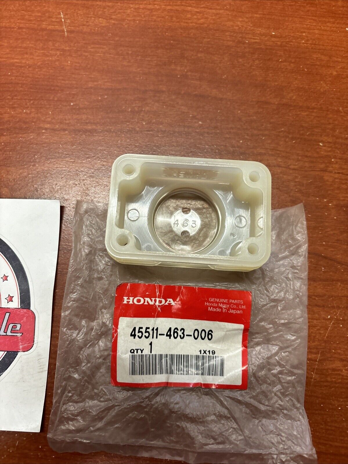 NOS Honda CB250 CB400 CB650 CB750 CB900 CBX1000 CX500 OIL CUP 45511-463-006 H169