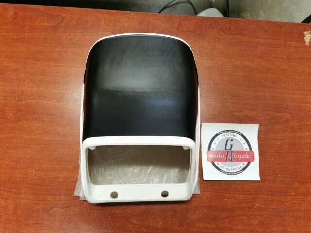 NOS Yamaha YZ125 NUMBER PLATE 4V2-23485-10-00 Y110