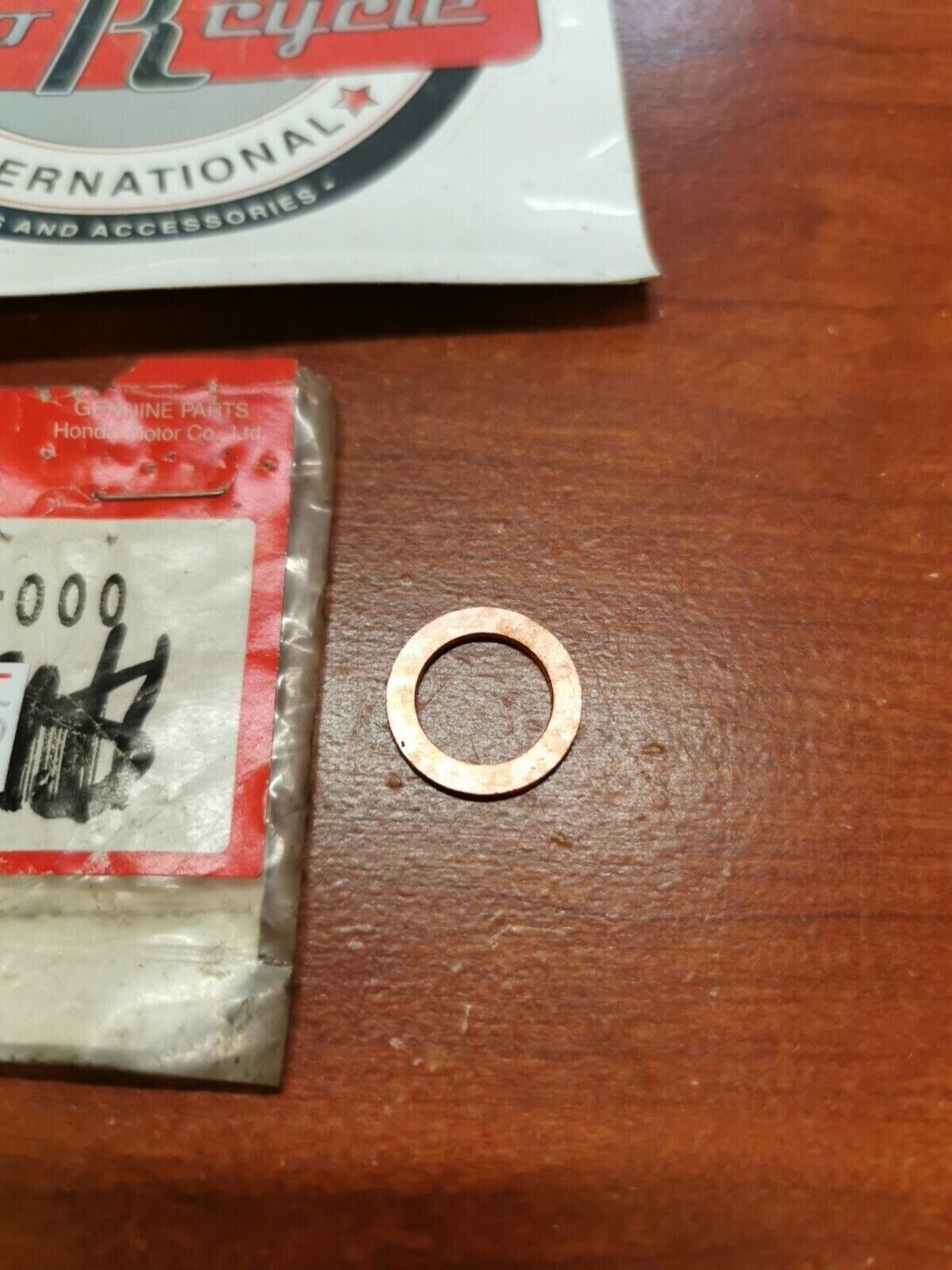 NOS Honda TRX350 TRX400 TRX450 TRX500 SEALING WASHER 90401-HA8-000 H64