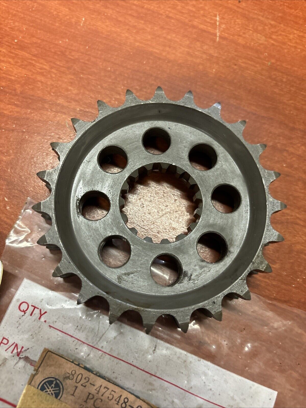 NOS Yamaha EW433 GP292 GP338 CHAIN DRIVEN SPROCKET 23T 802-47548-60-00 Y184