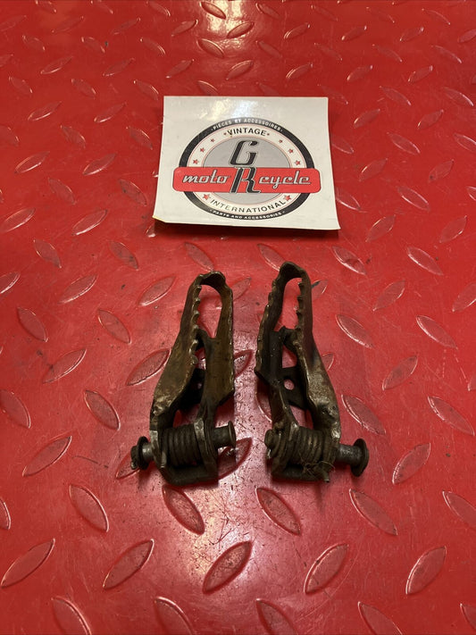 Honda CR250R 1988 left right footpeg footrest foot peg rest step 50616-KS7-830 2