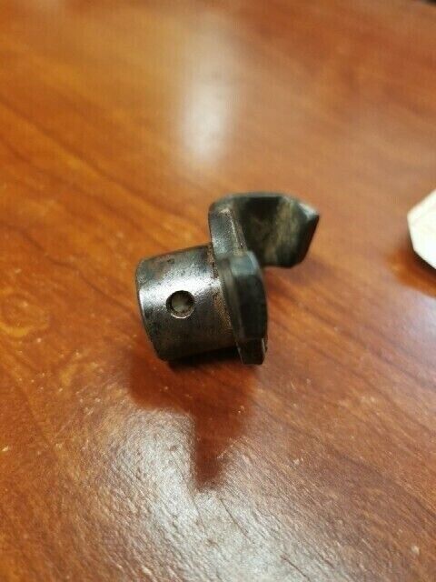 NOS Honda CA160 CB93 CB125 CB160 KICK STARTER SPINDLE BUSHING 28258-216-000 H86