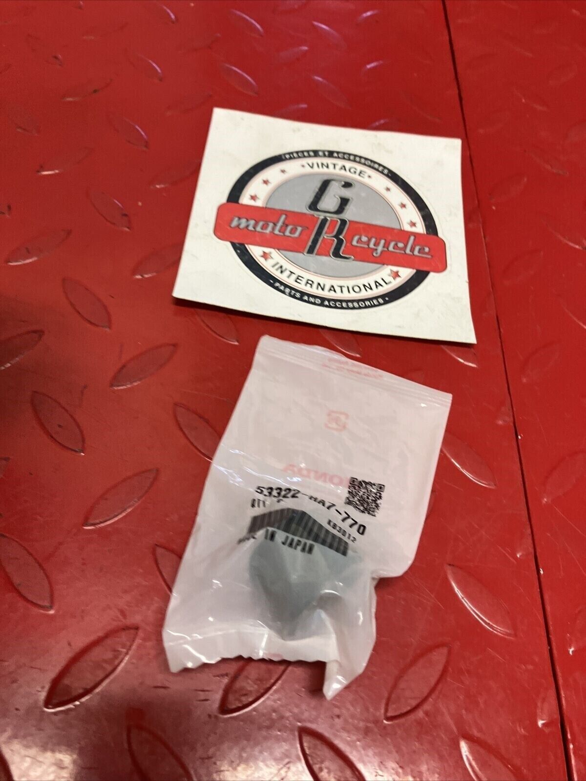 NEW HONDA TRX350 1986 - 1989 BUSH STEERING PIVOT 53322-HA7-770 H48