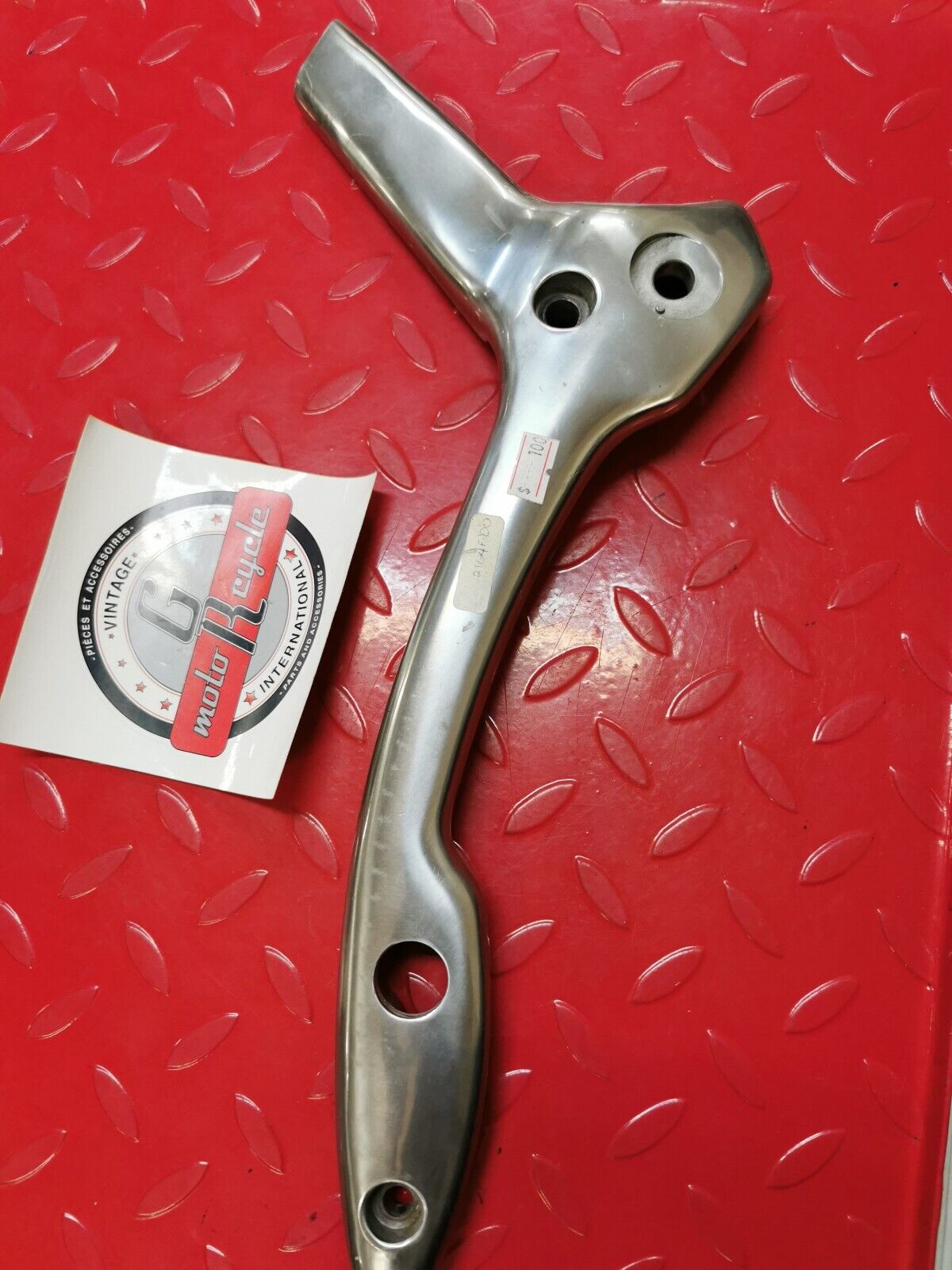 NOS Yamaha XV1000 VIRAGO 1984 - 1985 STAY 1 42H-2164F-01-00 Y19