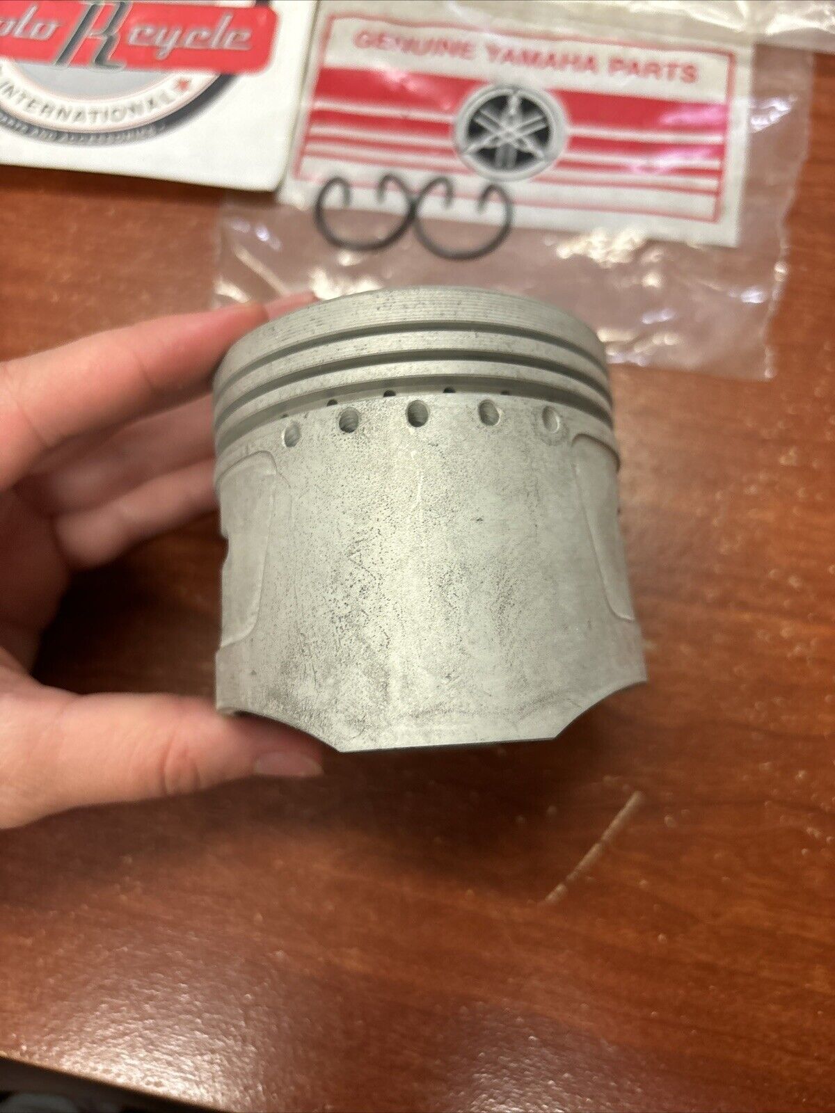 NOS Yamaha XS1 XS2 PISTON KIT STD 0.96 256-11631-02-96 SUB 256-11631-01-9 Y176