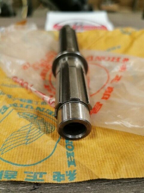 NOS Honda CB750 GL1000 TRANSMISSION COUNTERSHAFT 23220-371-000 H84