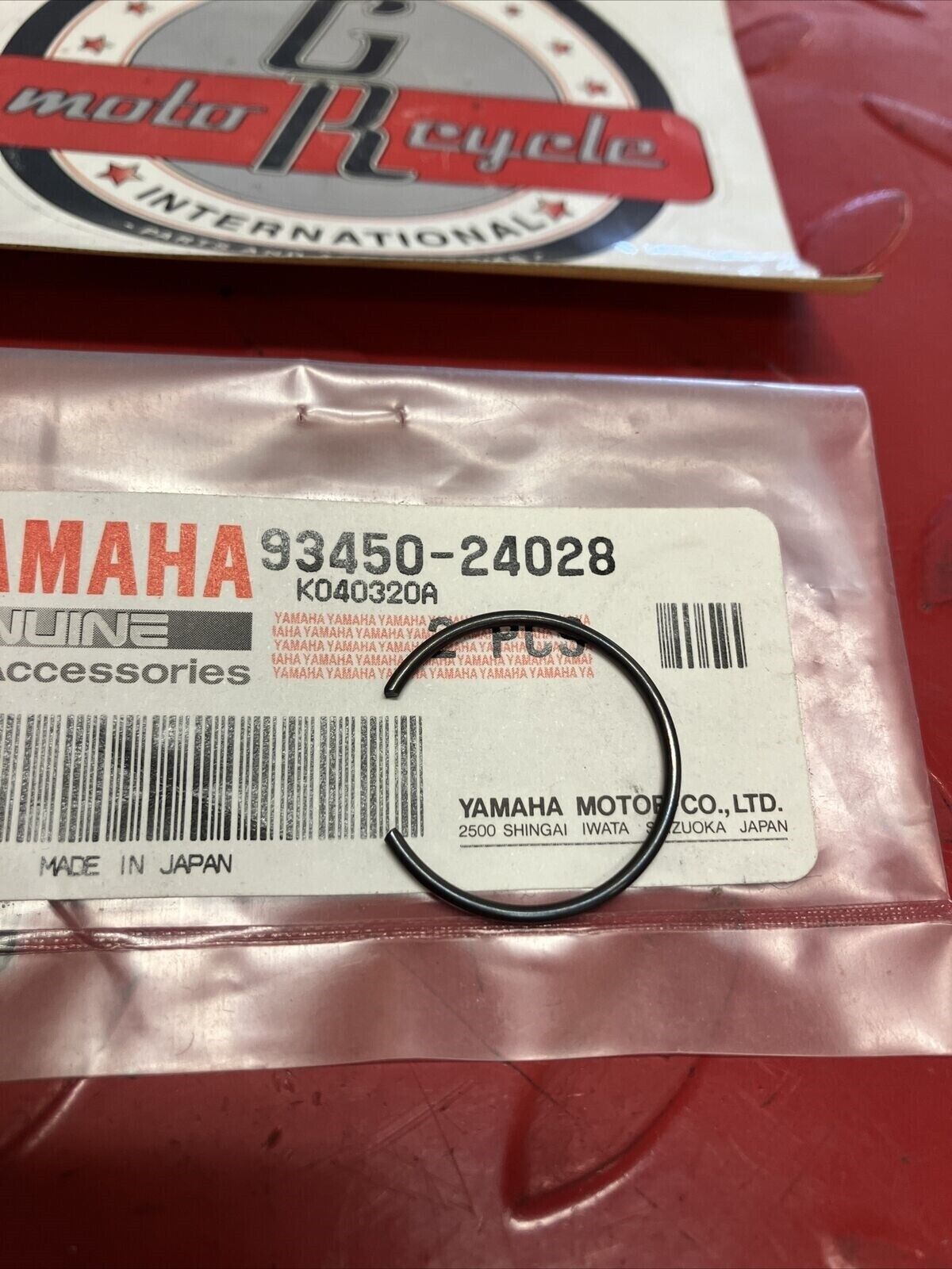 NOS YAMAHA CIRCLIP 93450-24028-00 Y62