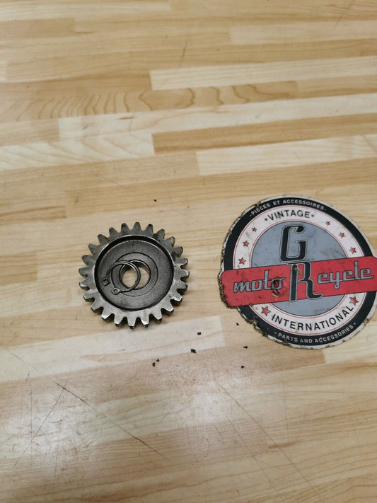 Suzuki RM125 1983 kickstarter kick starter idle gear