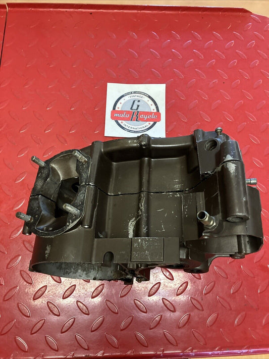Honda MT125 1975 Left right crankcase set 1974