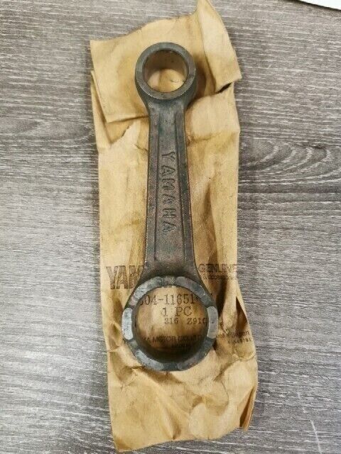 NOS Yamaha MX100A DT100B RS100C MX100F RT100 CONNECTING ROD 304-11651-01-00 Y137