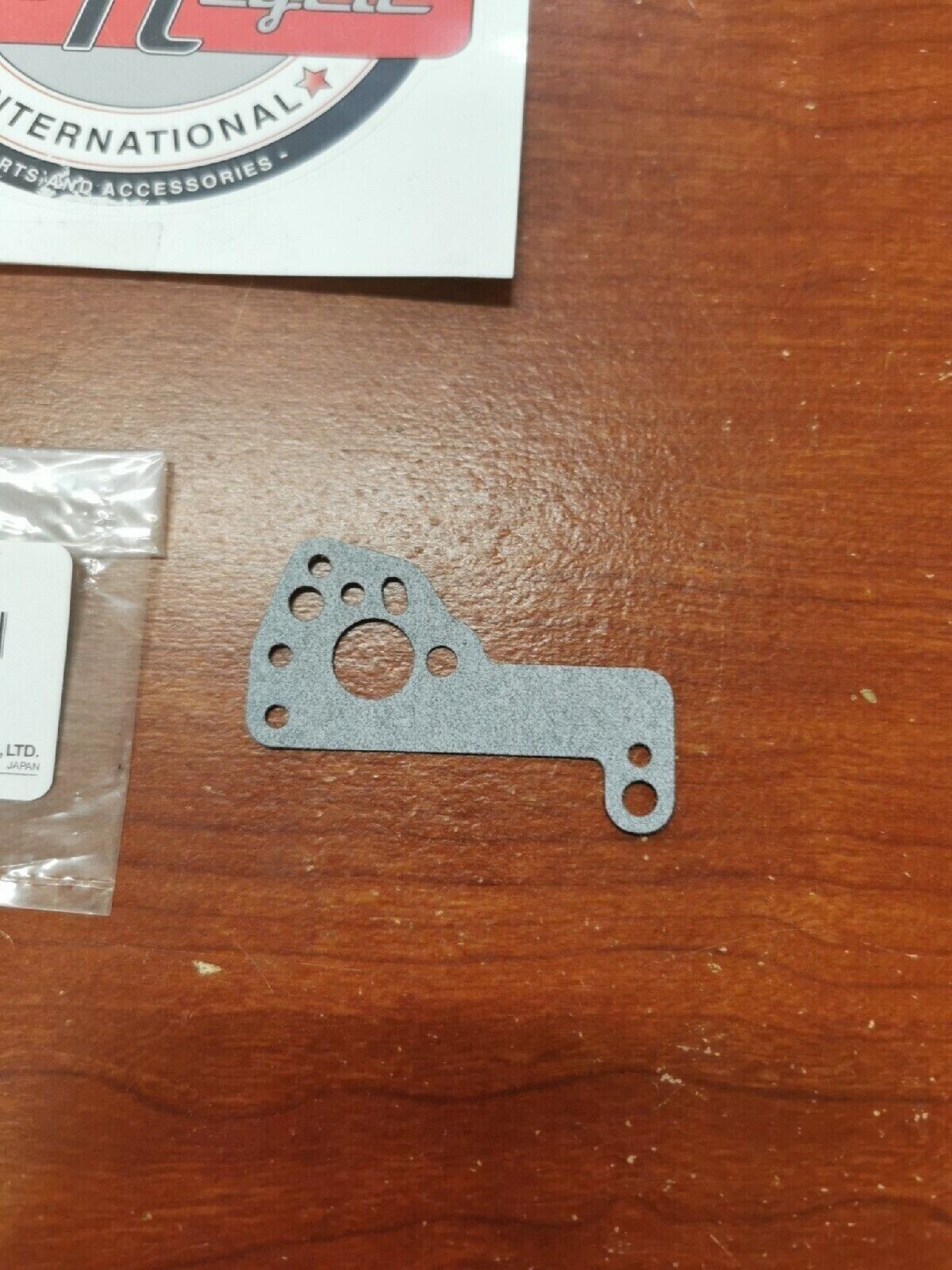 NOS Yamaha VMX12 XVZ12 XV535 XV500 CARBURETOR GASKET 3JB-14199-00-00 Y77