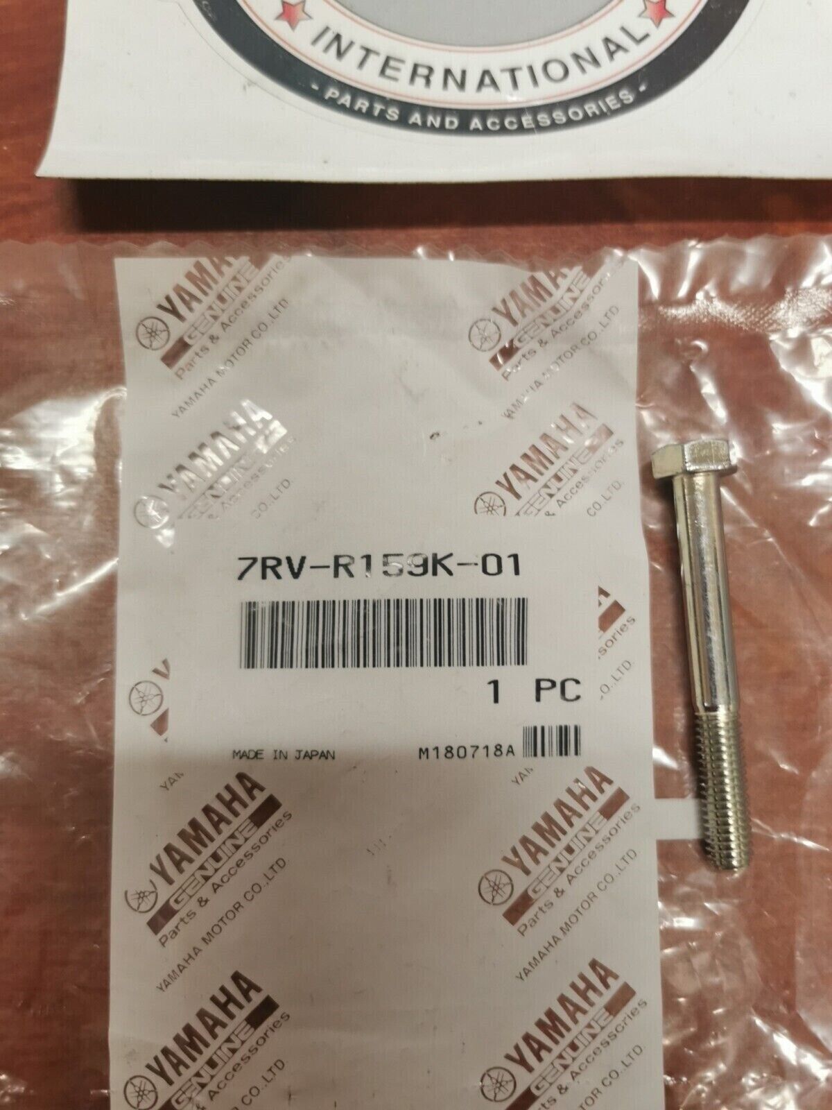 NOS Yamaha SPECIAL BOLT 7RV-R159K-01-00 Y82