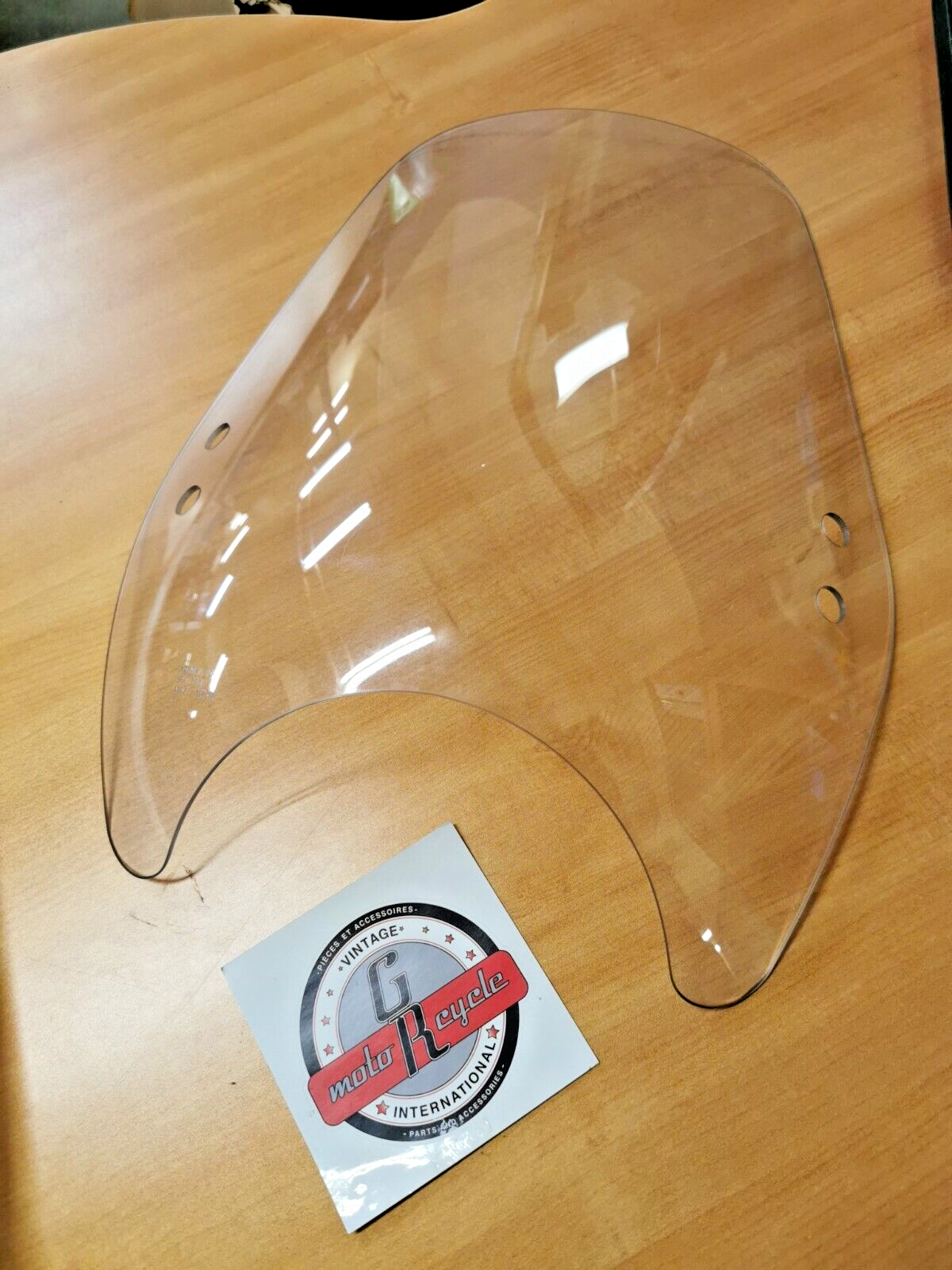 NOS HONDA   VT750 1998 - 2001  WINDSHIELD KIT  108R80-MBA-100
