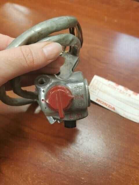 NOS Honda CL175 K3 LIGHT SWITCH 35300-305-305 H97