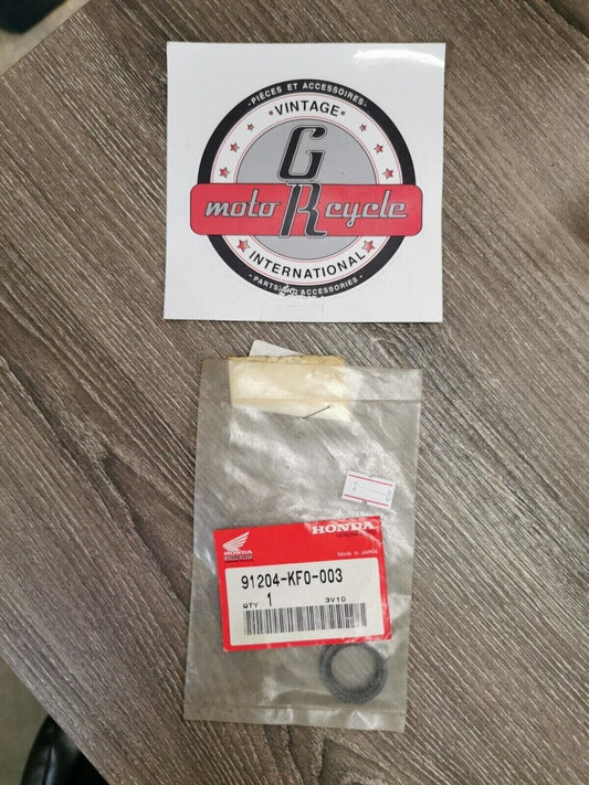 NEW NOS HONDA XL350R OIL SEAL 91204-KF0-003 H56