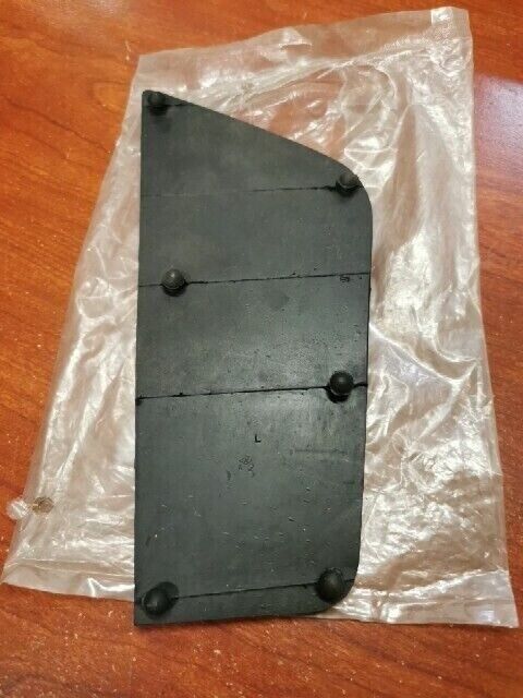 NOS Honda 1984 - 1987 GL1200 LEFT PILLION STEP RUBBER 50728-MG9-871 H106