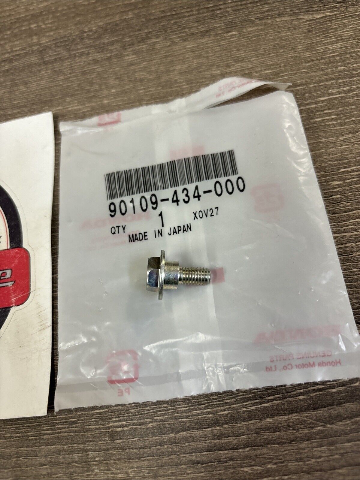 NOS Honda CBR1000F CH125 CRF50F CRF70F SPECIAL BOLT 6MM 90109-434-000 H130
