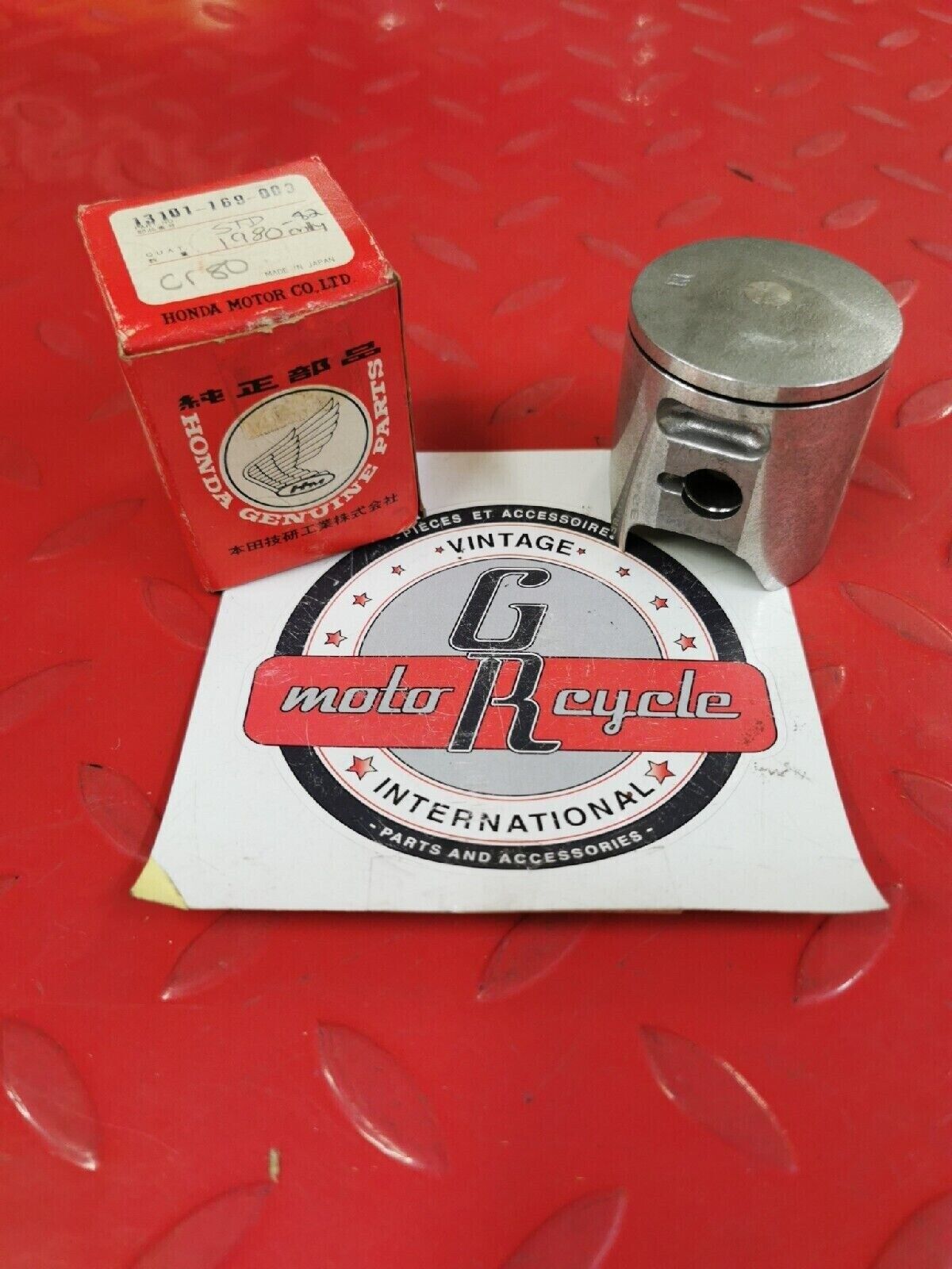 NOS HONDA CR80R 1980  PISTON STD 13101-169-003 H38